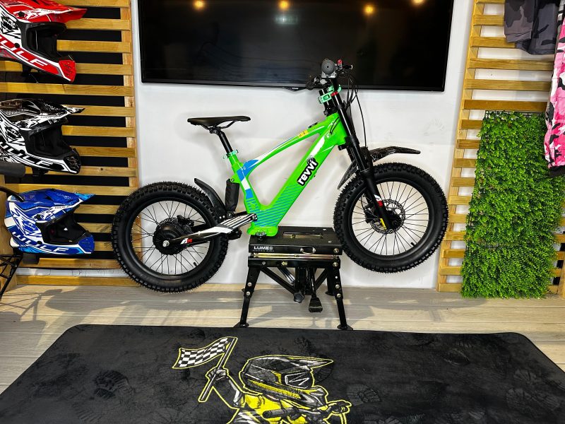 Competition - Revvi 18 Monster - Image 2